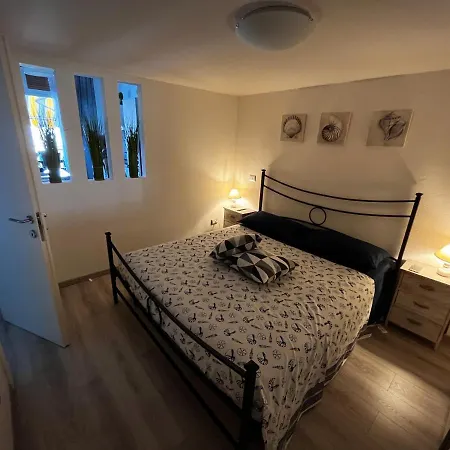 Monolocali Le Lecce Pool & Tennis Апартаменты Каполивери