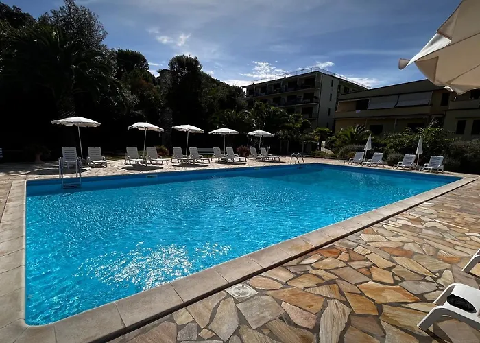 Monolocali Le Lecce Pool & Tennis *