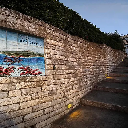 Monolocali Le Lecce Pool & Tennis カポリーヴェリ